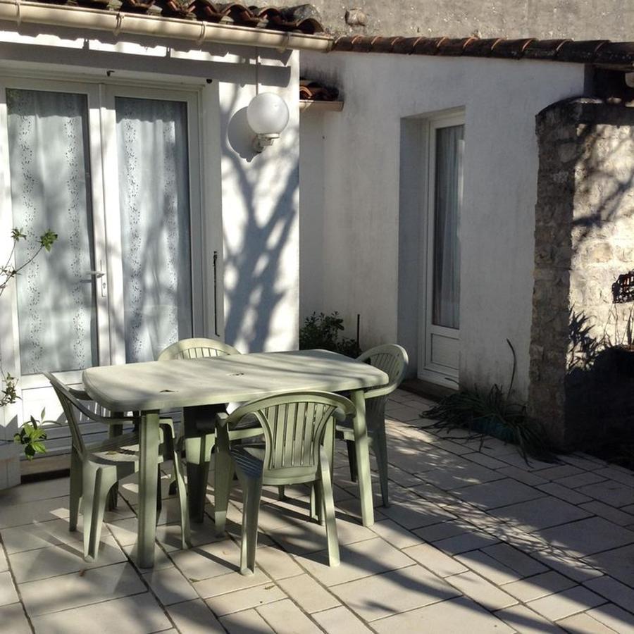 Maison Charmante A Sainte-Marie-De-Re Avec Terrasse エクステリア 写真